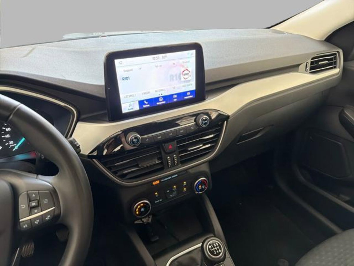 Ford Kuga 1.5 EcoBlue 120 CV 2WD Titanium (10)