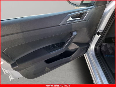 Volkswagen Taigo 1.0 tsi R-Line 115cv (13)