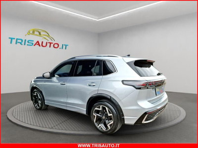 Volkswagen Tiguan 2.0 tdi R-Line 150cv dsg (2)