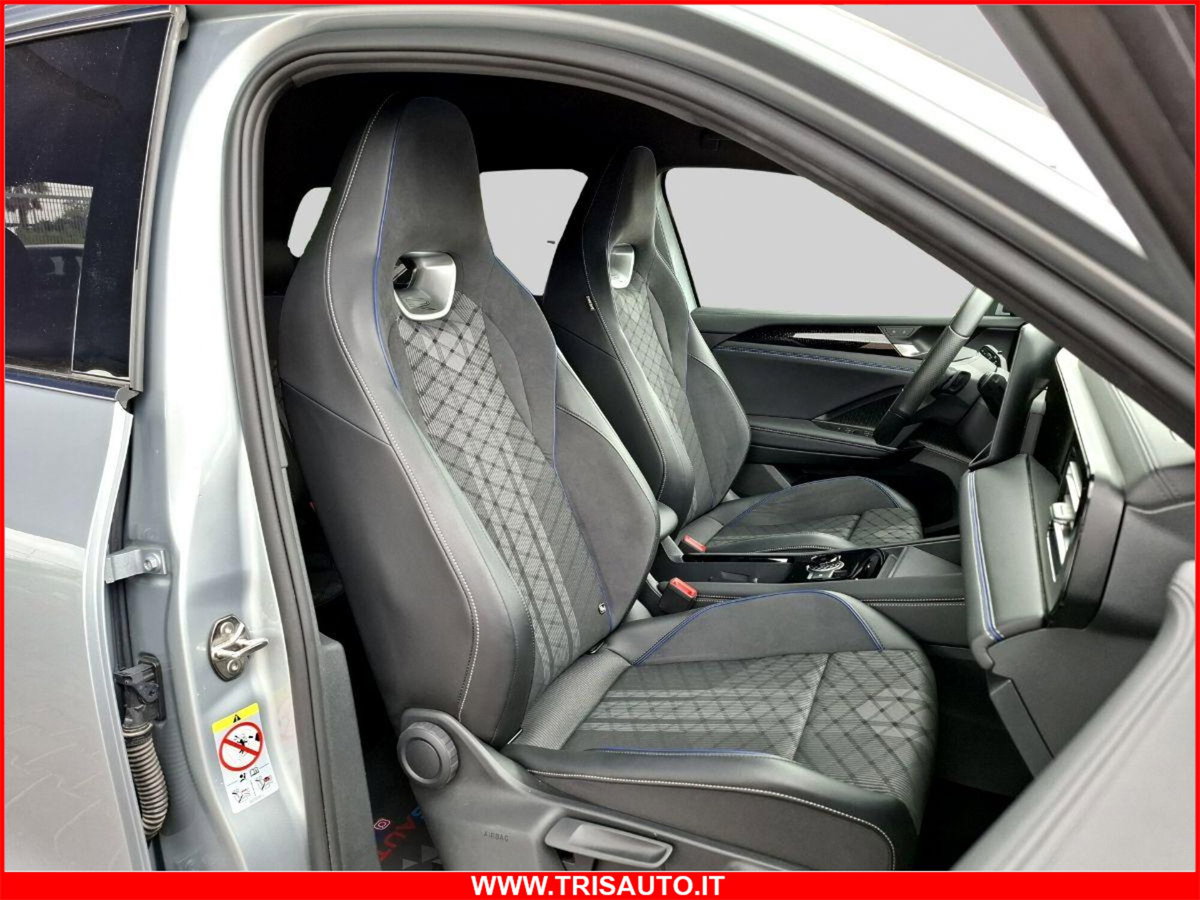 Volkswagen Tiguan 2.0 tdi R-Line 150cv dsg (8)