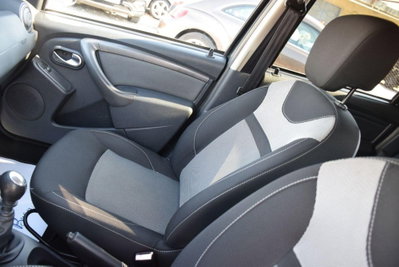 Dacia Duster 1.5 dCi 110CV 4x2 Ambiance (19)