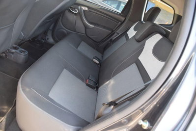 Dacia Duster 1.5 dCi 110CV 4x2 Ambiance (7)