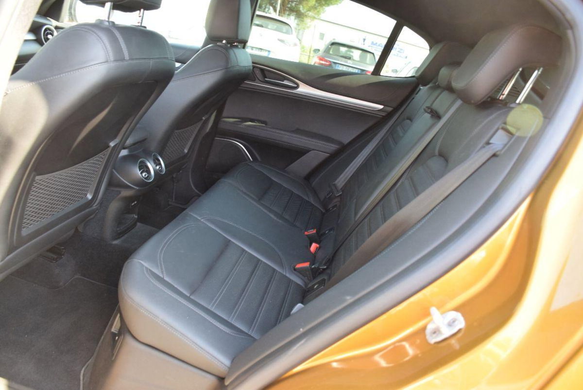 Alfa Romeo Stelvio Stelvio 2.2 Turbodiesel 210 CV AT8 Q4 Veloce (7)