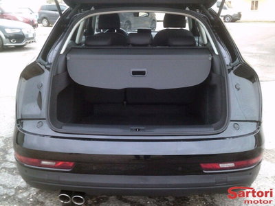 Audi Q3 2.0 TDI 120 CV Business (11)