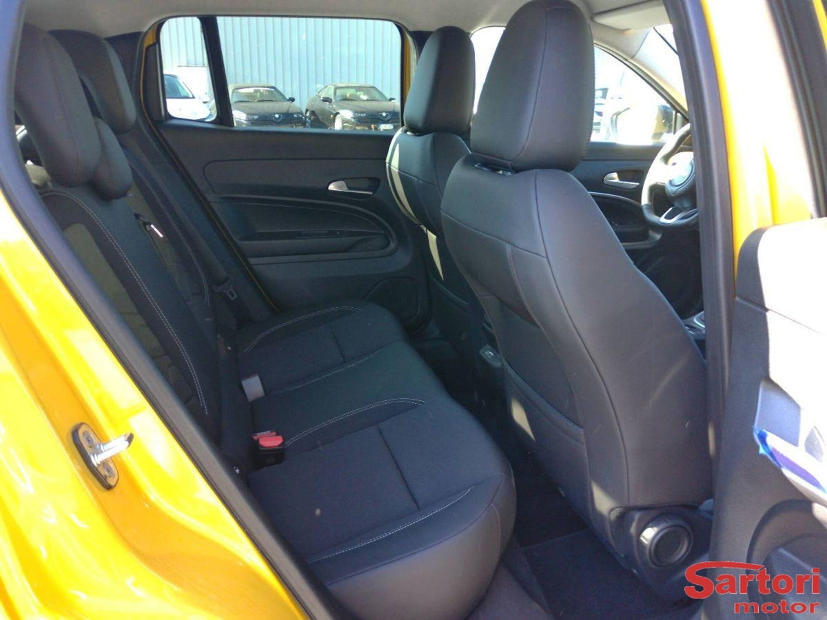 Jeep Avenger 1.2 turbo Summit fwd 100cv (10)