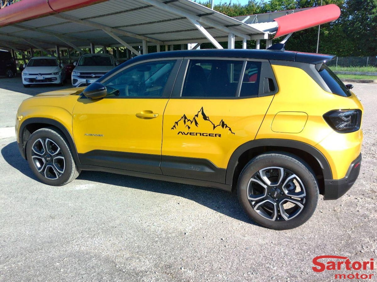 Jeep Avenger 1.2 turbo Summit fwd 100cv (4)