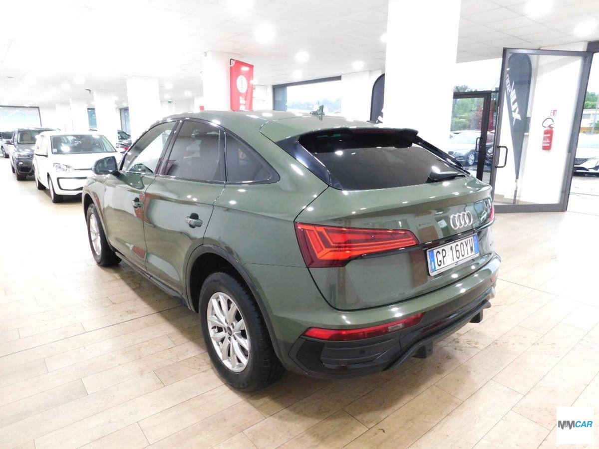 Audi Q5 40 TDI 204 CV quattro S tronic Business (4)