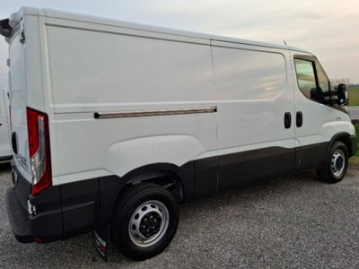 Iveco Daily Furgone 35 C12 V H1 3520 (4)