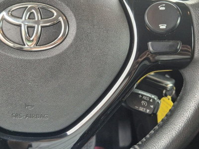 Toyota Aygo 1.0 VVT-i 69 CV 5 porte x-play TSS (15)
