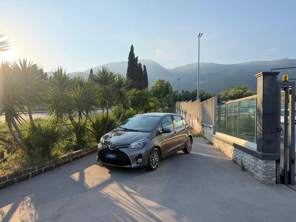 Toyota Yaris D-4D cat 5 porte