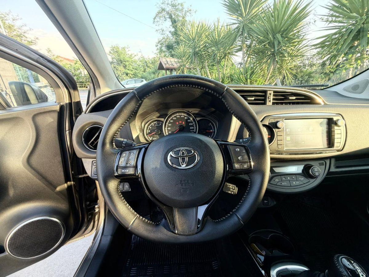 Toyota Yaris D-4D cat 5 porte (13)