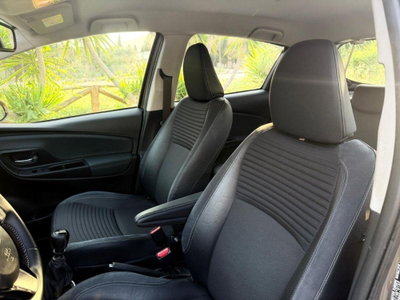 Toyota Yaris D-4D cat 5 porte (7)