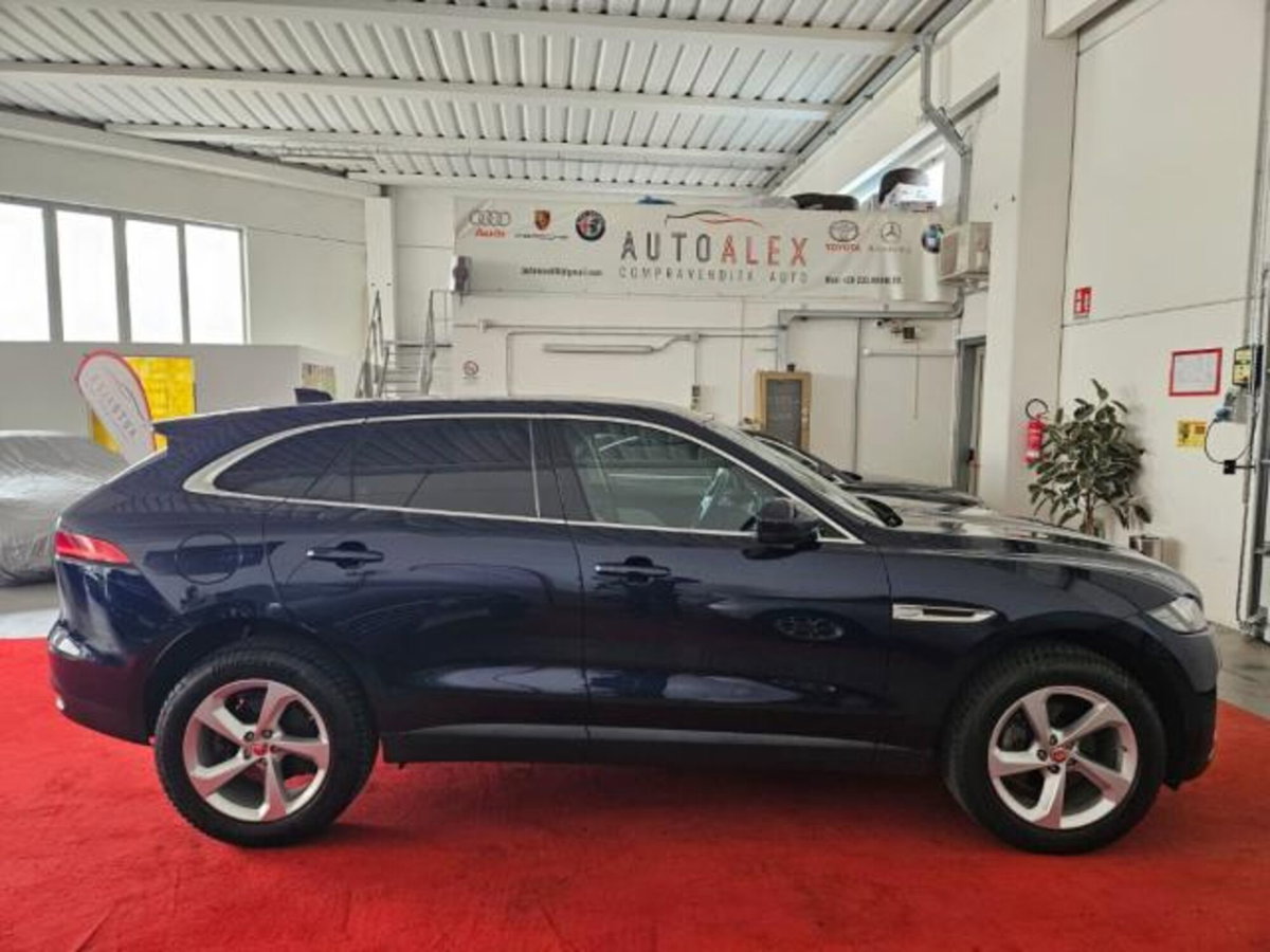 Jaguar F-Pace 2.0 D 180 CV AWD Prestige (15)