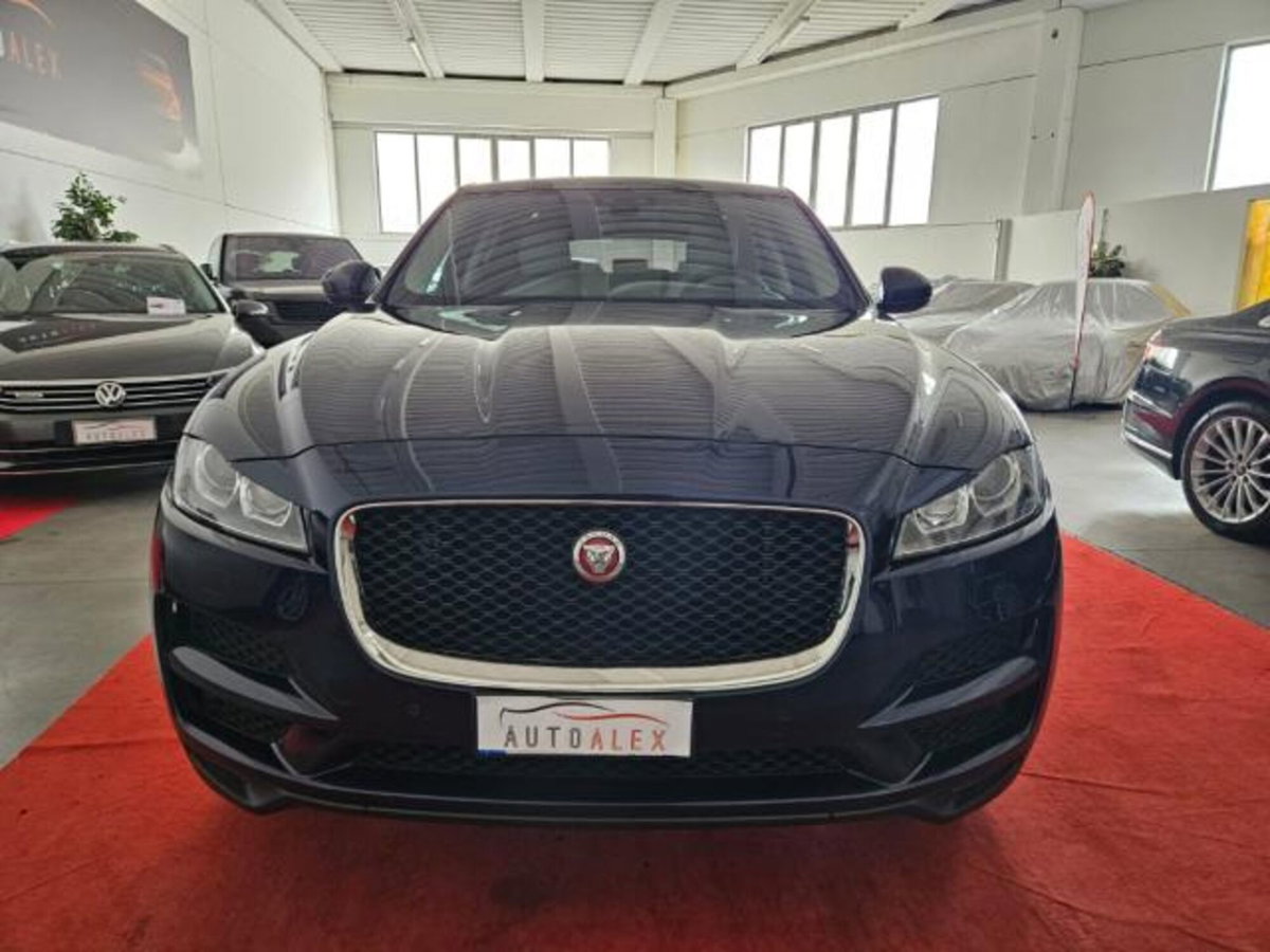 Jaguar F-Pace 2.0 D 180 CV AWD Prestige (2)