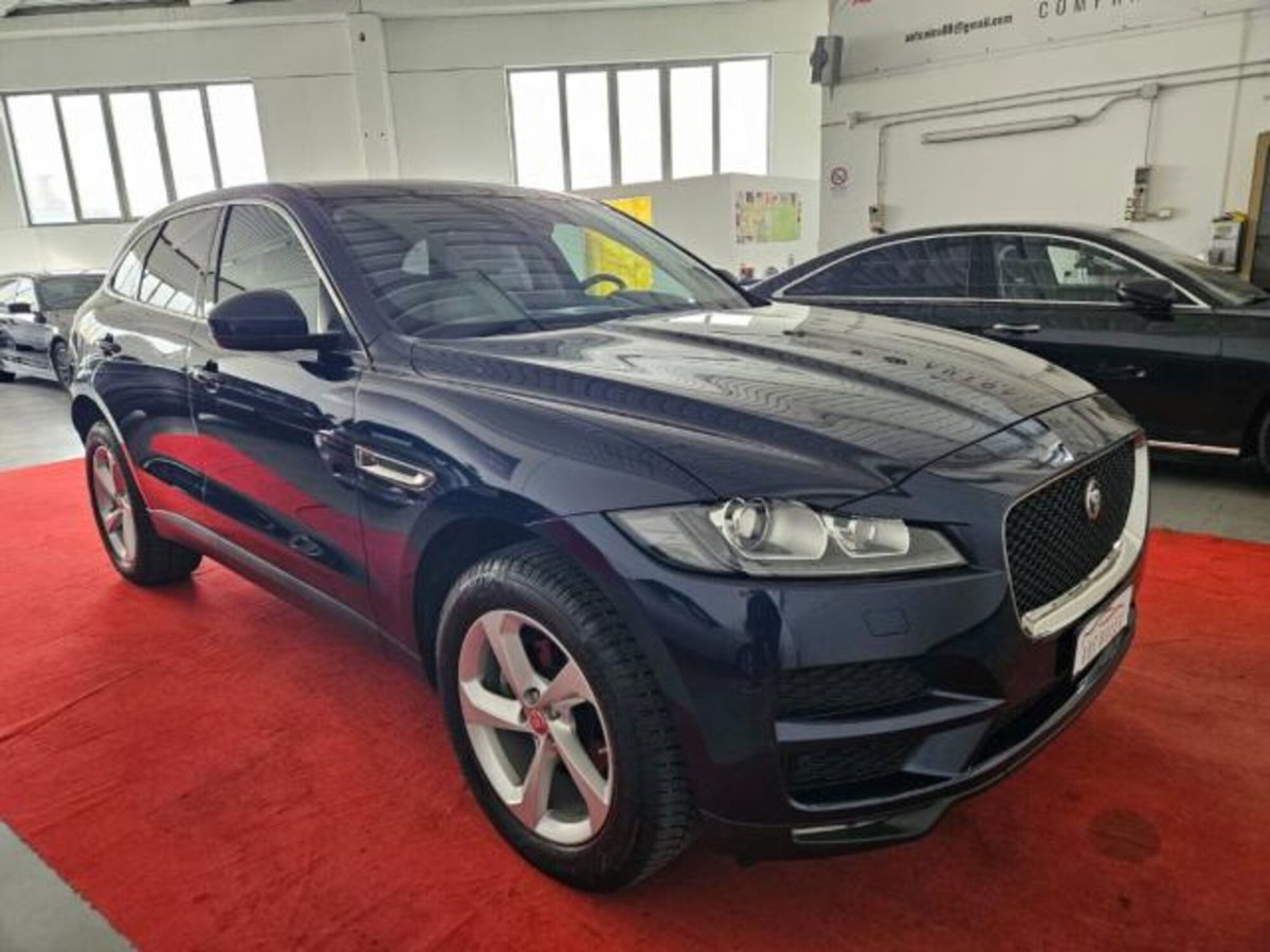 Jaguar F-Pace 2.0 D 180 CV AWD Prestige (3)
