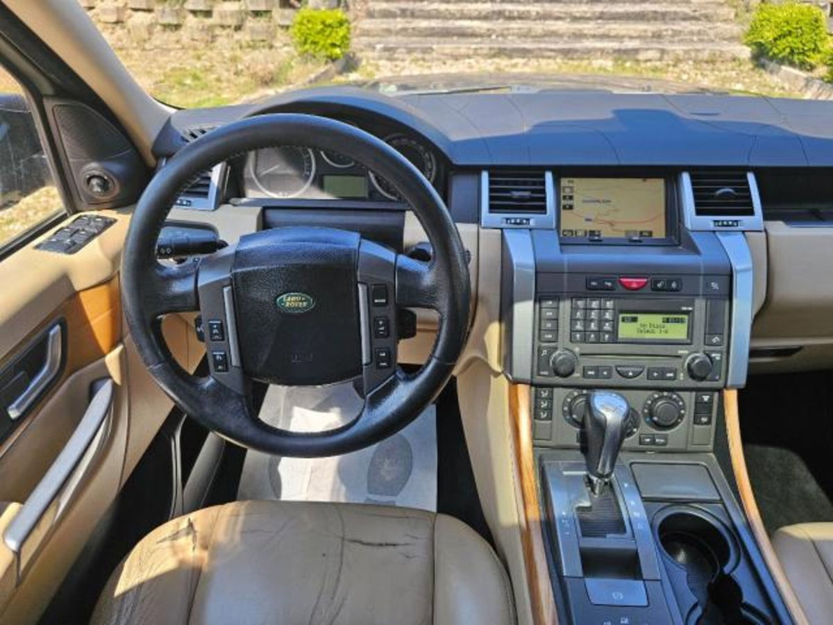 Land Rover Range Rover Sport 2.7 TDV6 HSE (17)