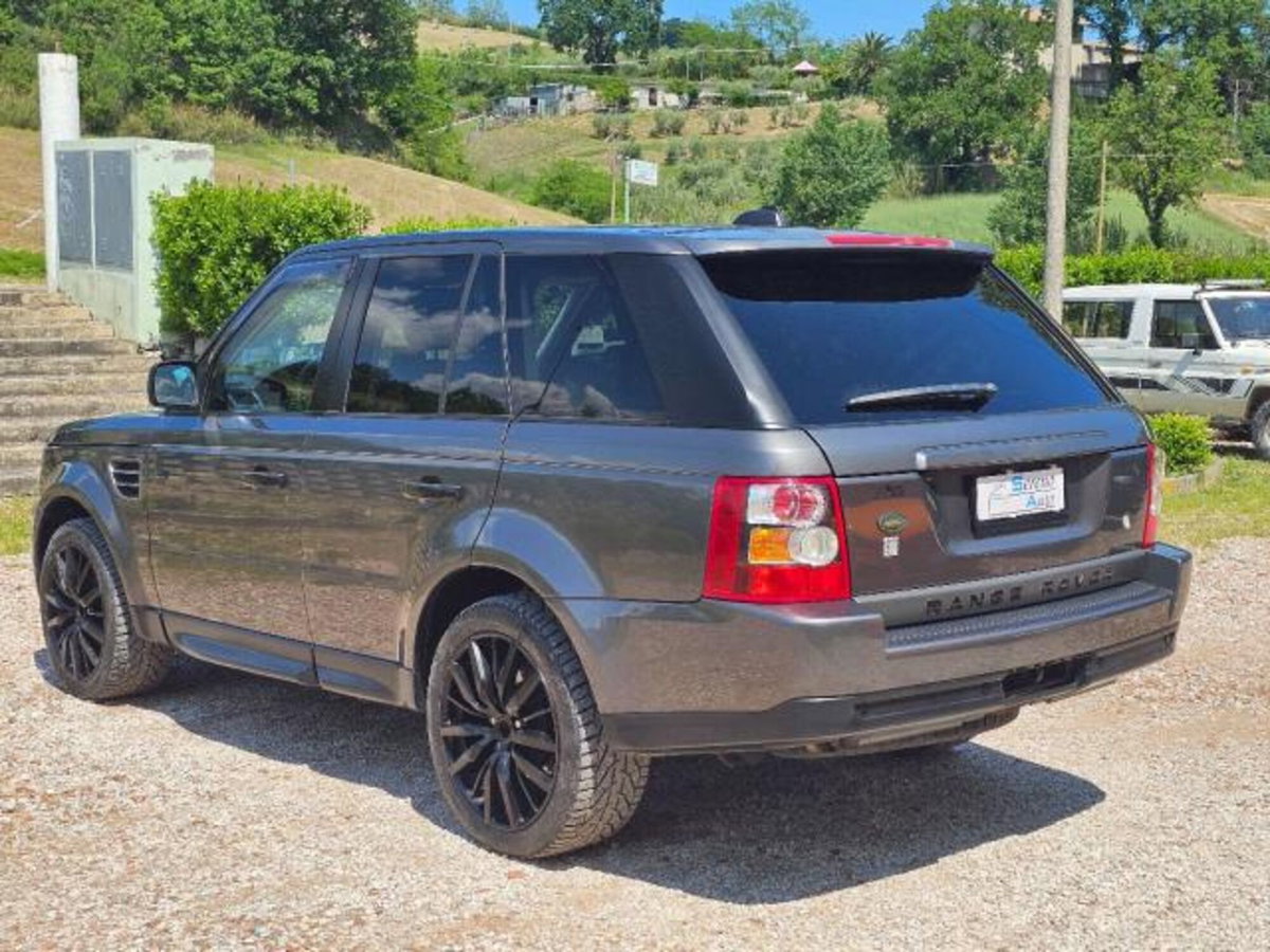 Land Rover Range Rover Sport 2.7 TDV6 HSE (7)