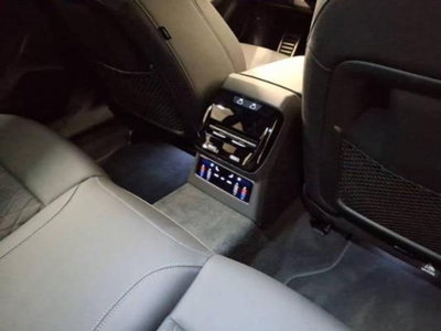 Audi A6 Avant 40 2.0 TDI quattro ultra S tronic Business (8)