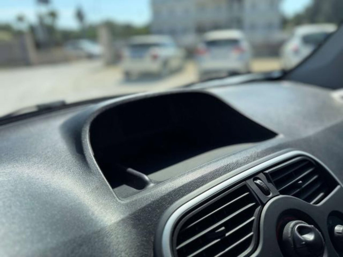 Renault Kangoo 1.5 dCi 90CV 5 porte Live (11)