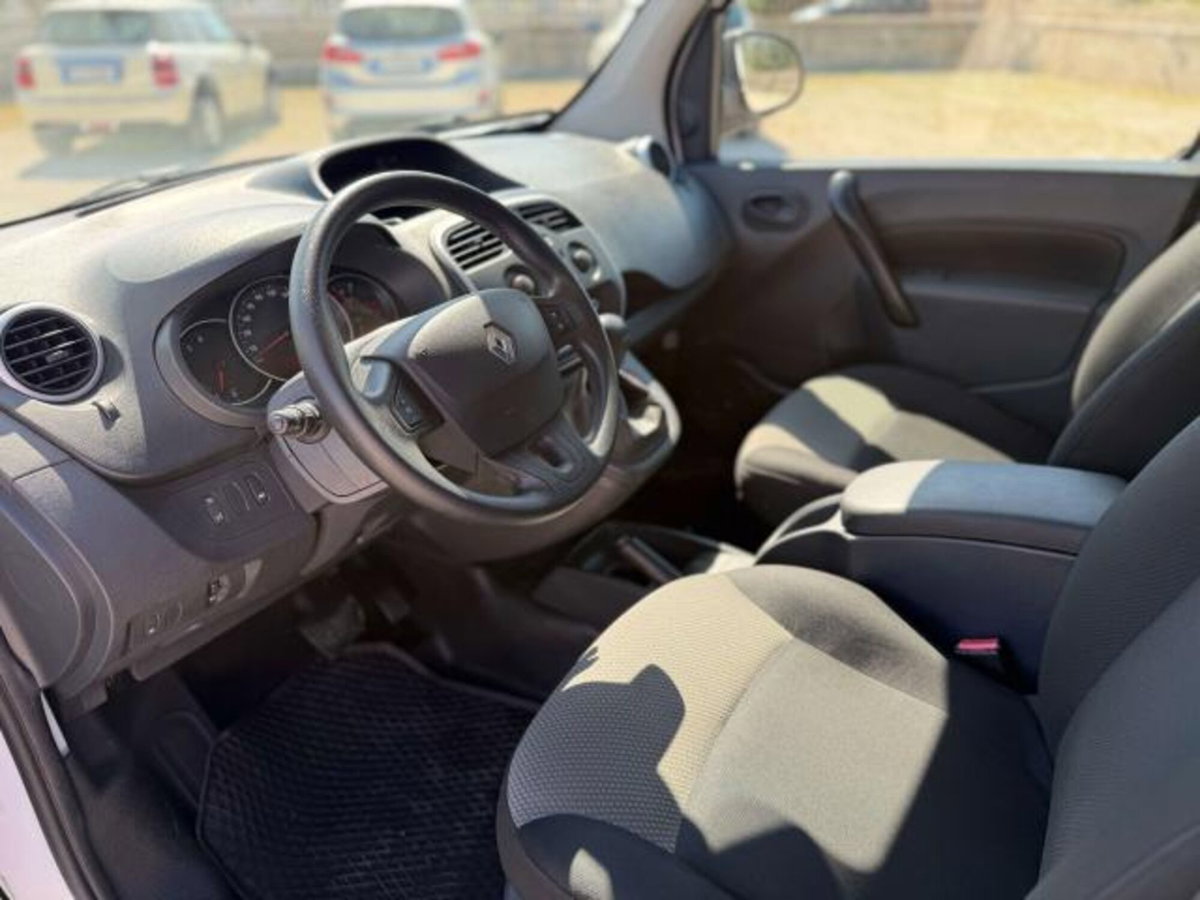 Renault Kangoo 1.5 dCi 90CV 5 porte Live (8)