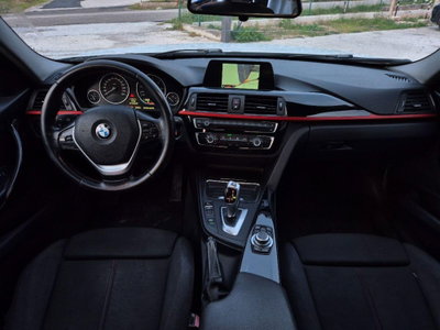 BMW Serie 3 Touring 320d  Sport (14)