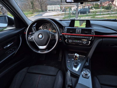 BMW Serie 3 Touring 320d  Sport (15)