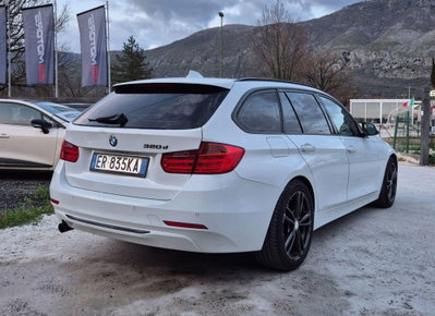 BMW Serie 3 Touring 320d  Sport (16)