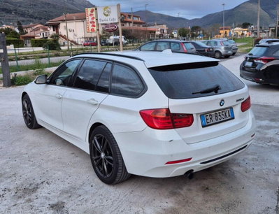 BMW Serie 3 Touring 320d  Sport (9)