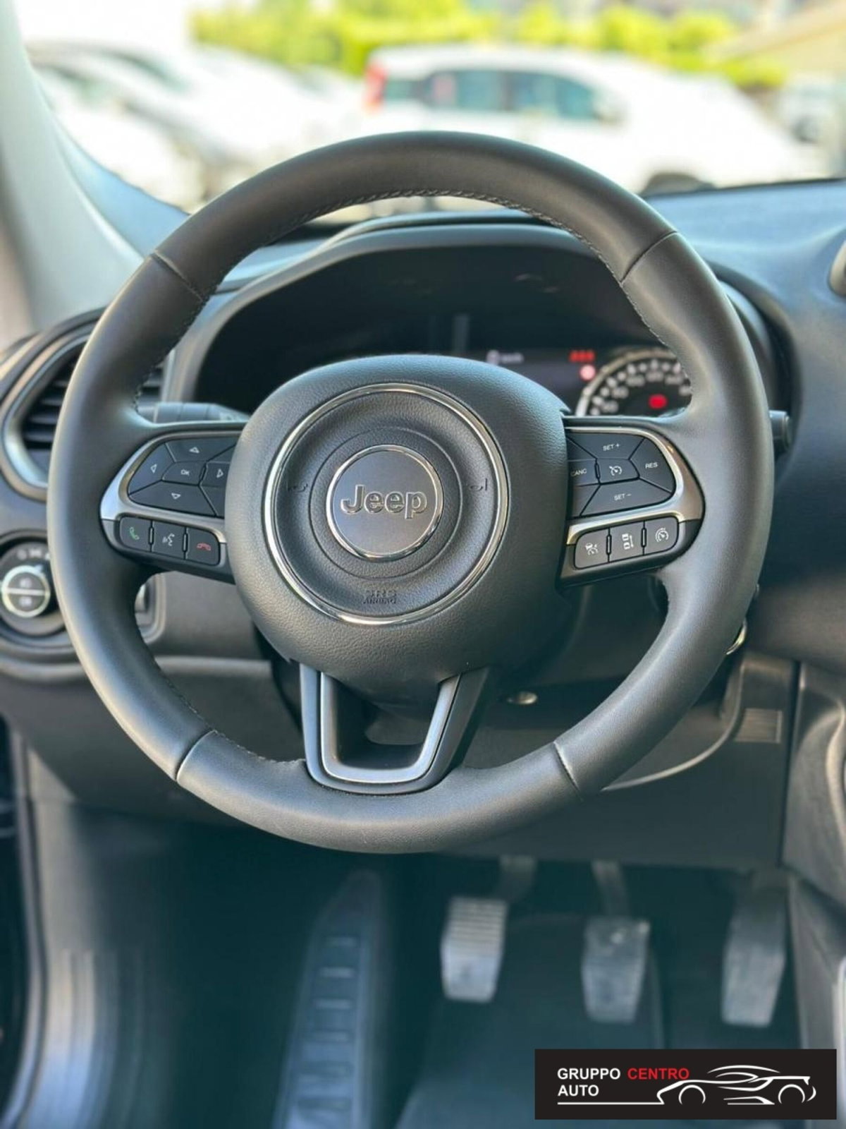 Jeep Renegade 1.6 Mjt 130 CV S (8)