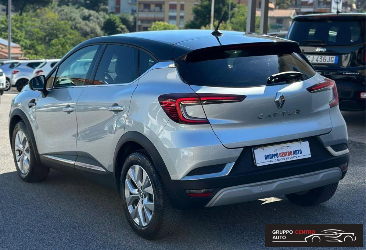 Renault Captur TCe 155 CV EDC FAP Intens (5)