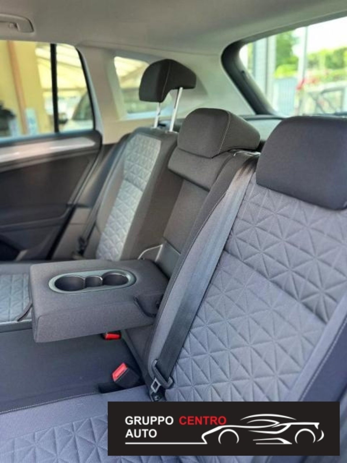 Volkswagen Tiguan 2.0 TDI 150 CV SCR DSG 4MOTION Life (12)