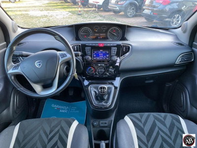 Lancia Ypsilon 1.3 MJT 16V 95 CV 5 porte S&S Gold (13)