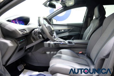 Peugeot 3008 Hybrid4 300 e-EAT8 Allure Pack (14)