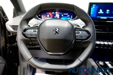 Peugeot 3008 Hybrid4 300 e-EAT8 Allure Pack (16)