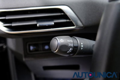 Peugeot 3008 Hybrid4 300 e-EAT8 Allure Pack (19)
