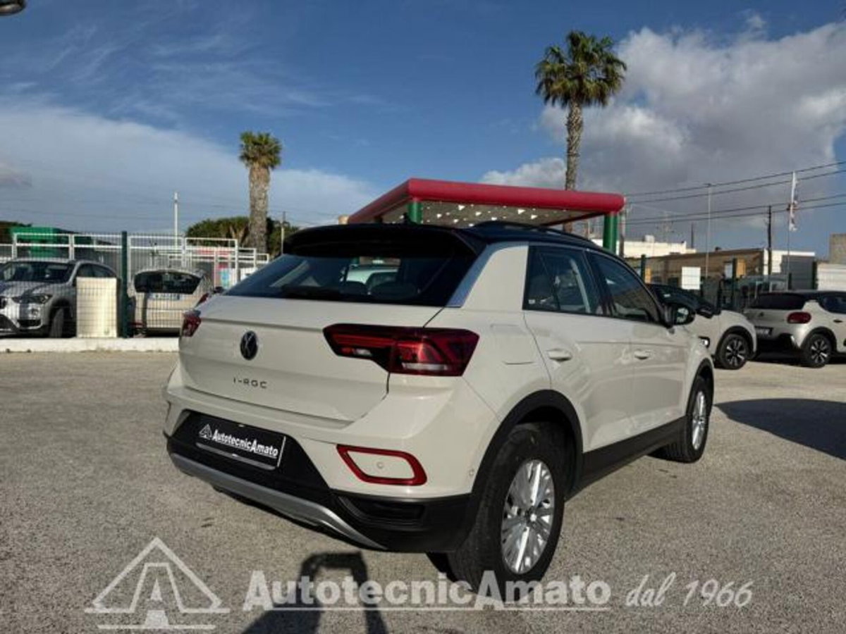 Volkswagen T-Roc 1.0 TSI Life (10)