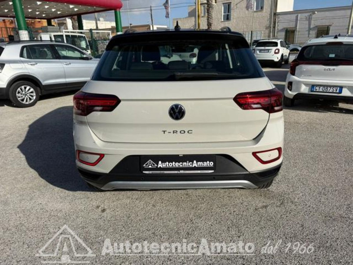 Volkswagen T-Roc 1.0 TSI Life (14)
