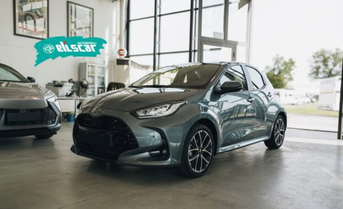 Toyota Yaris Cross 1.5 Hybrid 5p. E-CVT Premiere (2)