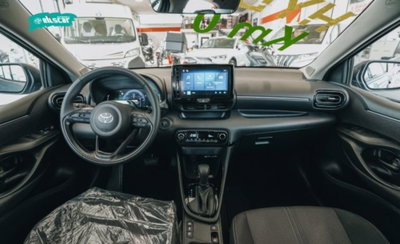 Toyota Yaris 1.5 Hybrid 5 porte Energy (7)