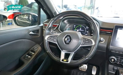 Renault Clio Full Hybrid E-Tech 140 CV 5 porte R.S. Line (6)