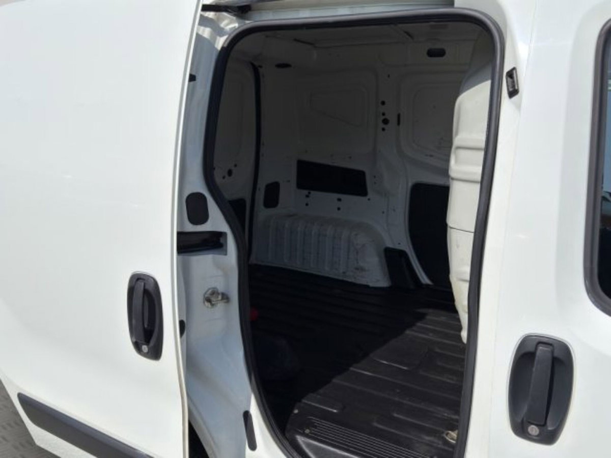 Fiat Fiorino 1.3 MJT 80CV Cargo (8)
