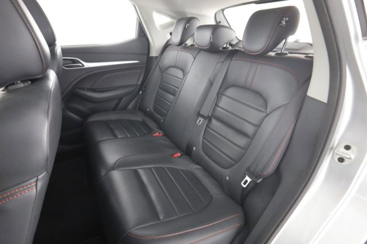 Mg ZS ZS 1.5 Luxury (3)