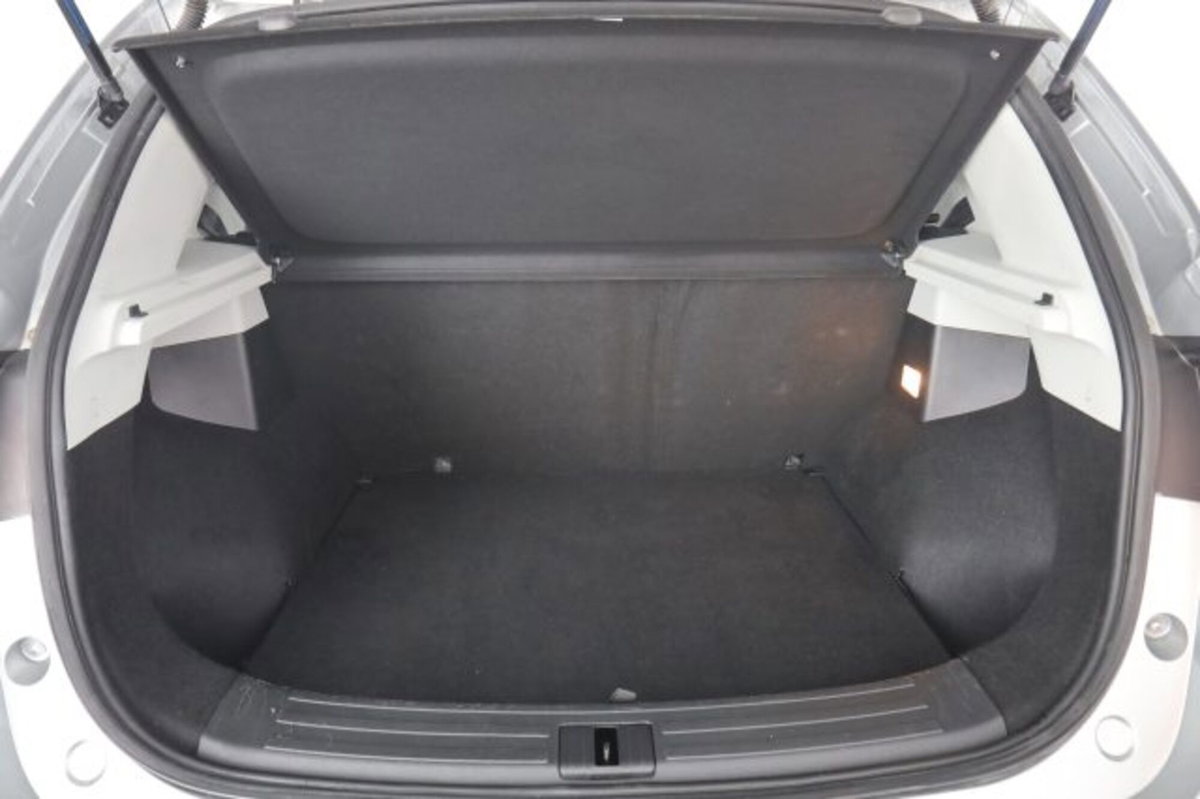 Mg ZS ZS 1.5 Luxury (6)