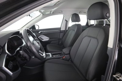 Audi Q3 40 TDI quattro S tronic Business (2)
