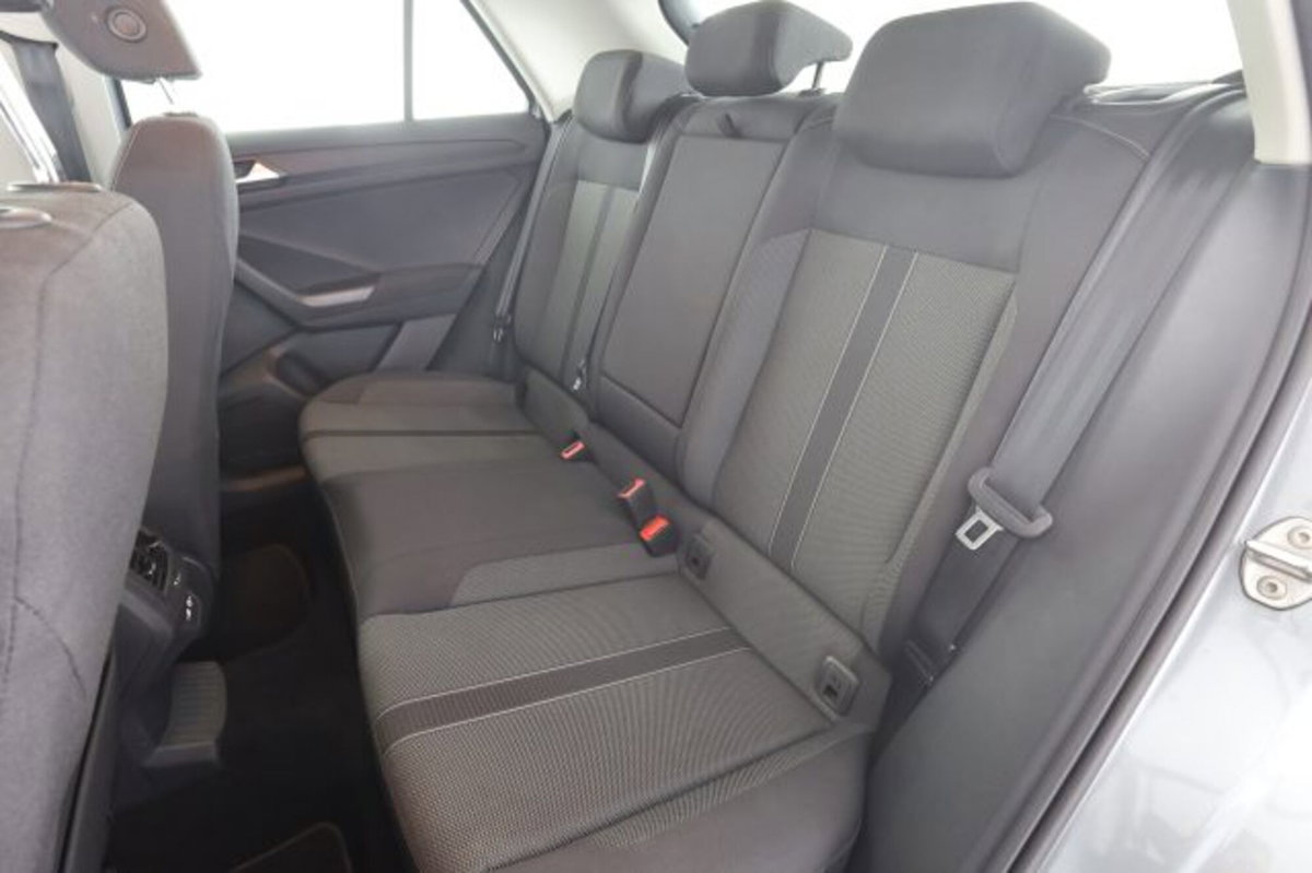 Volkswagen T-Roc 2.0 tdi Life 115cv (3)