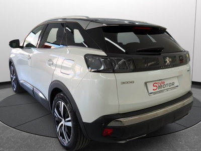 Peugeot 3008 Hybrid 225 e-EAT8 GT (3)