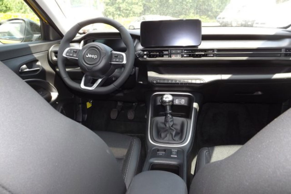 Jeep Avenger 1.2 turbo Altitude fwd 100cv (12)