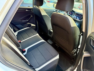 Volkswagen T-Roc 2.0 TDI SCR 150 CV Business BlueMotion Technology (9)