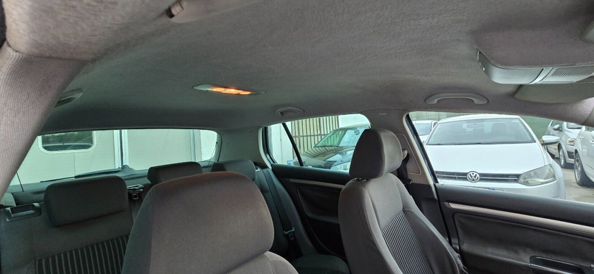 Volkswagen Golf 1.9 TDI DPF 5p. GT Sport (15)