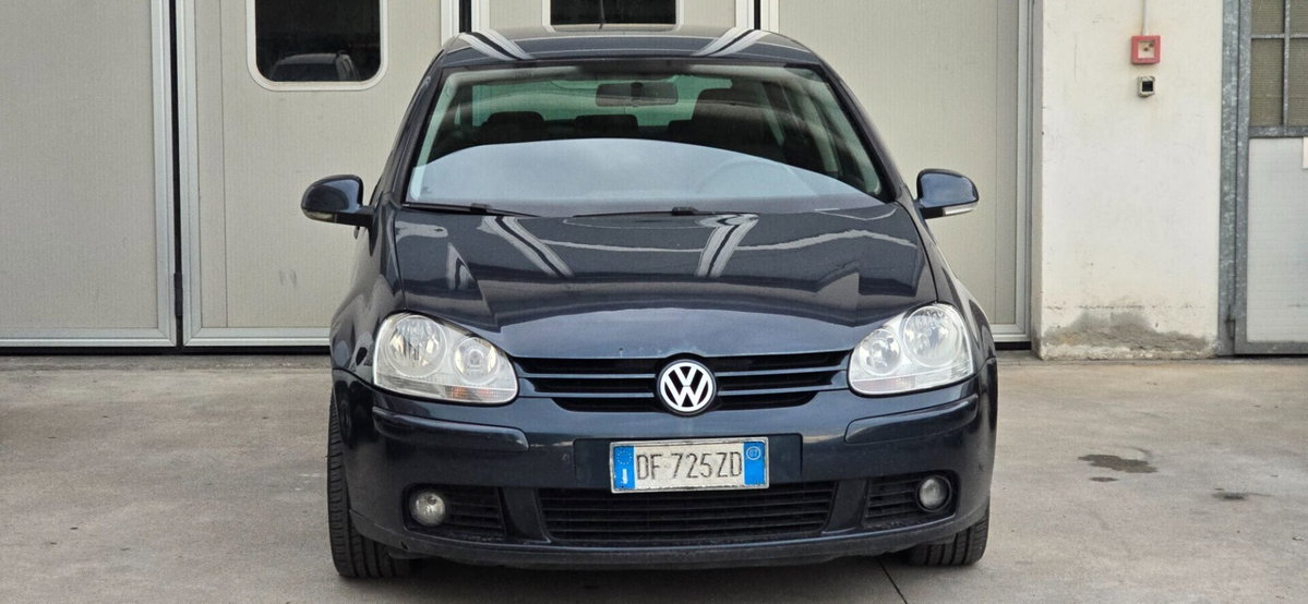 Volkswagen Golf 1.9 TDI DPF 5p. GT Sport (3)